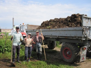 Job done - 8 tonnes of manure moved